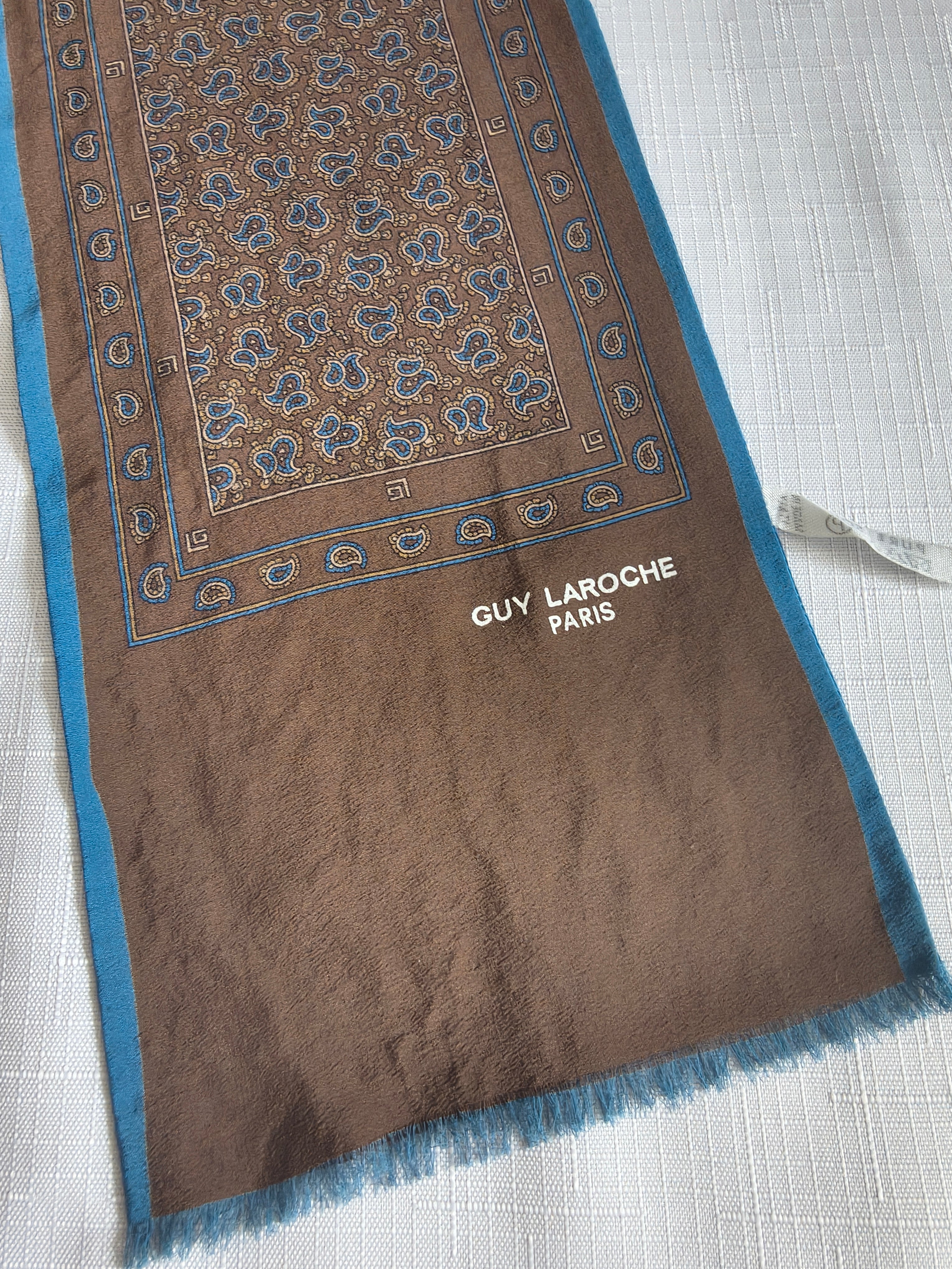 Guy Laroche Paris Fular meski jedwabny paisley brazowo-blekitny 134x15cm Made in Italy