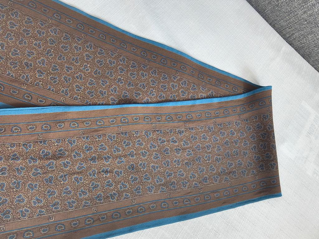 Guy Laroche Paris Fular meski jedwabny paisley brazowo-blekitny 134x15cm Made in Italy