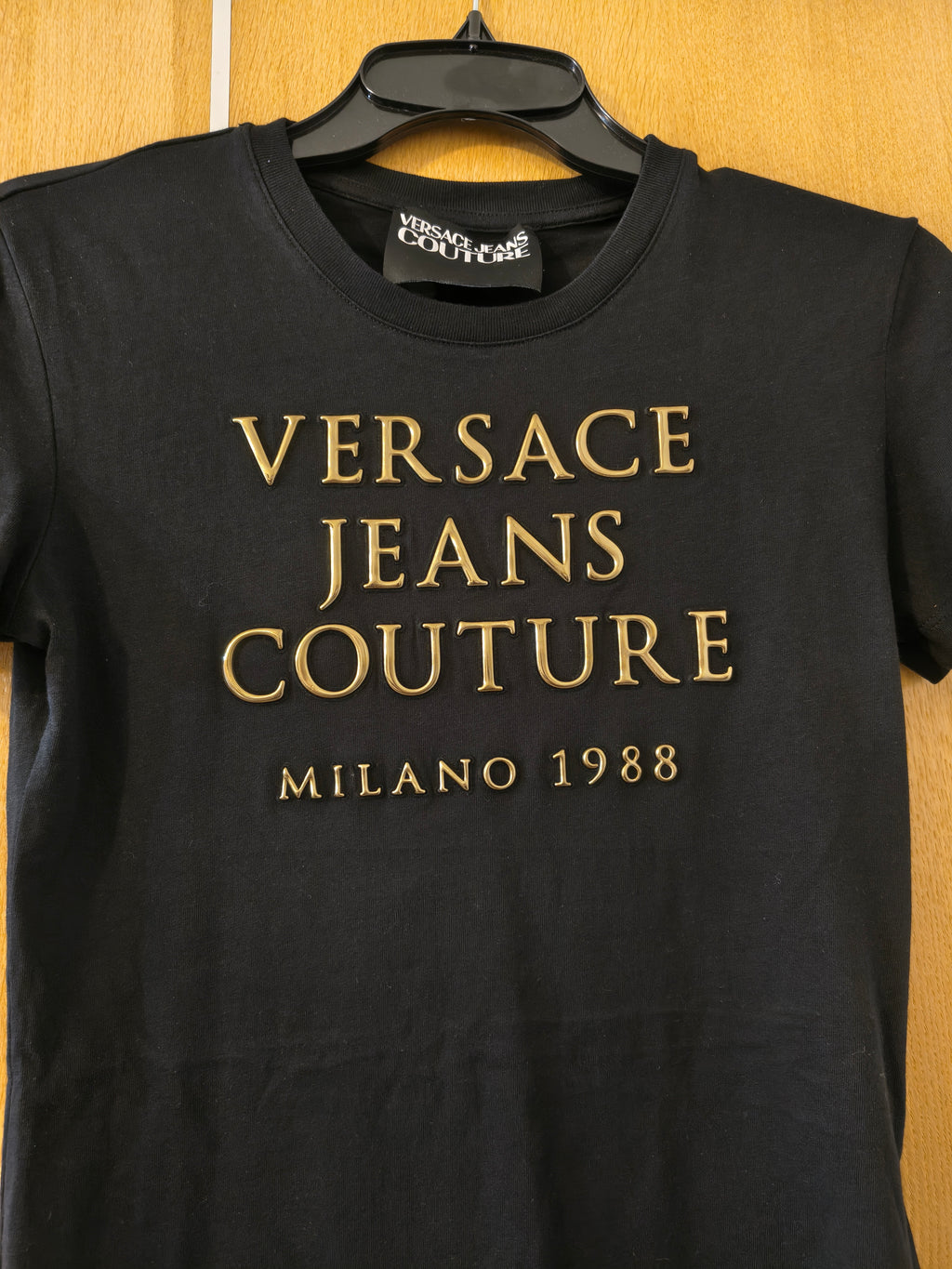 Versace Jeans Couture T-shirt damski czarny zloty napis Milano 1988 r. XS